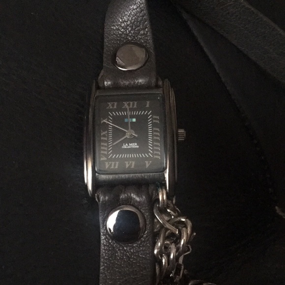 La Mer grey leather wrap watch Valentine’s edition - Picture 6 of 16